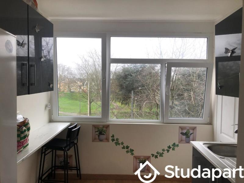 Chambre - 10 m² - 1 pièce