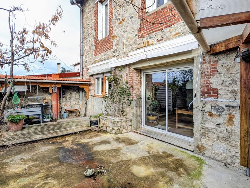 Maison - 180 m² - 8 pièces
