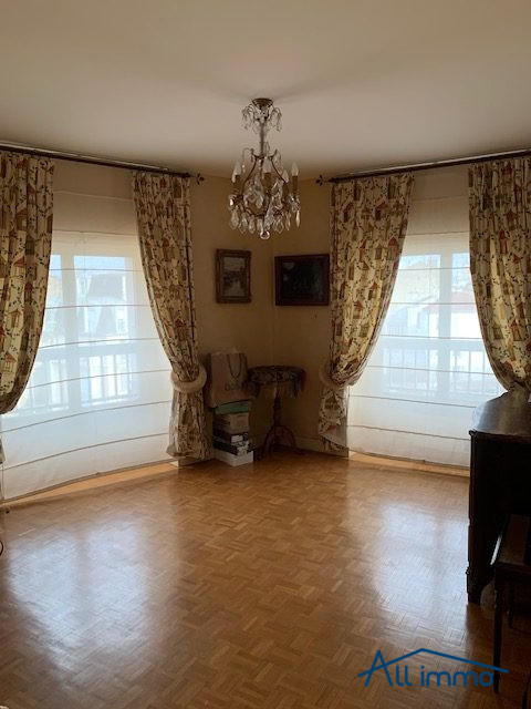 Appartement - 146 m² - 6 pièces