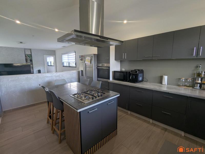 Maison - 168 m² - 7 pièces