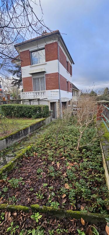 Maison - 92 m² - 4 pièces