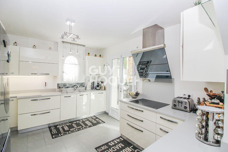 Villa - 140 m² - 5 pièces