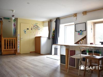 Maison - 172 m² - 10 pièces