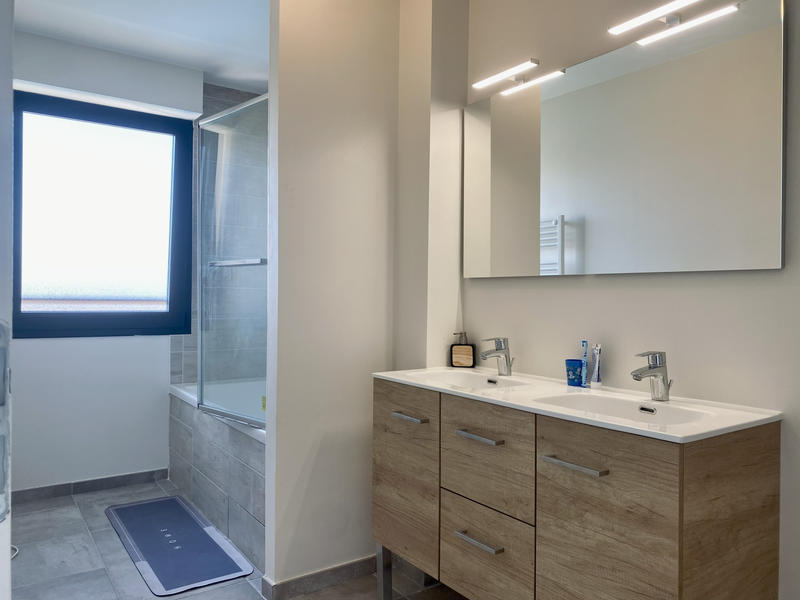 Maison - 137 m² - 6 pièces