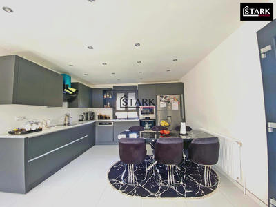 Maison - 118 m² - 6 pièces