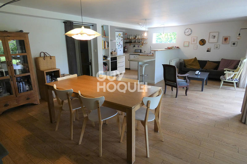 Maison - 234 m² - 7 pièces