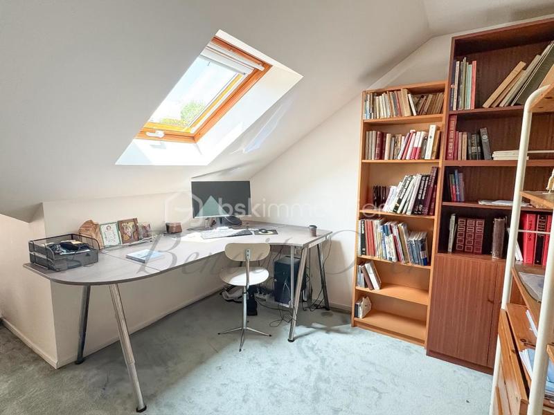 Maison - 227 m² - 9 pièces