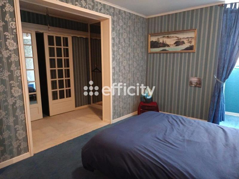 Maison - 518 m² - 12 pièces