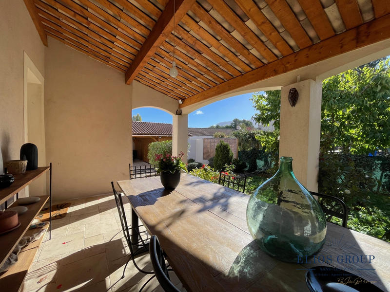 Maison - 167 m² - 6 pièces