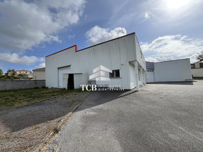 Local d'activités - 780 m²