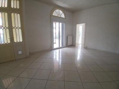 Appartement - 75 m² - 2 pièces