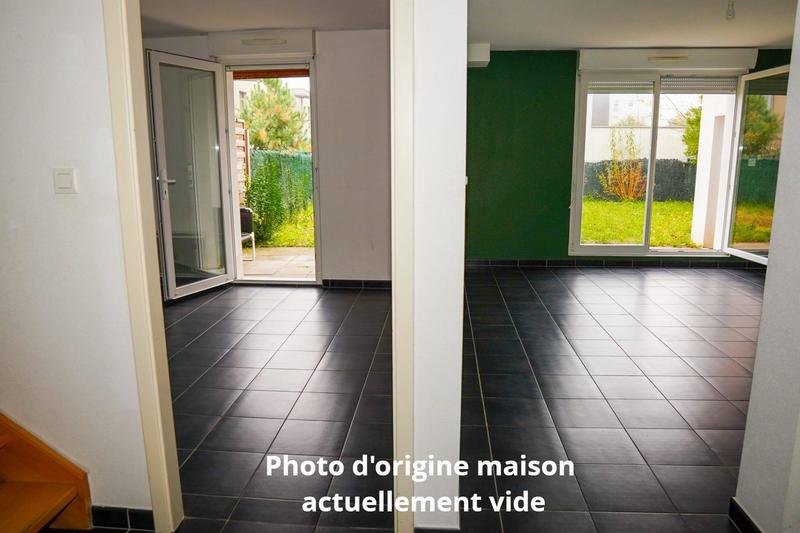 Maison - 99 m² - 5 pièces