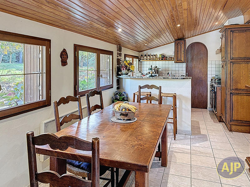 Maison - 155 m² - 6 pièces