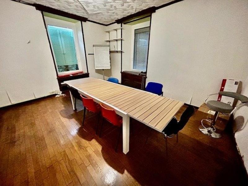 Local commercial - 90 m² - 2 pièces