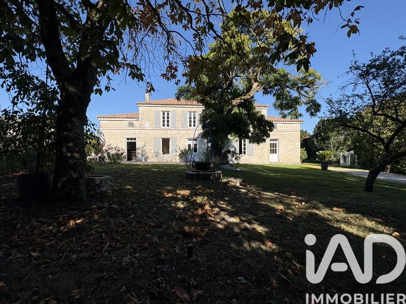 Maison - 170 m² - 7 pièces