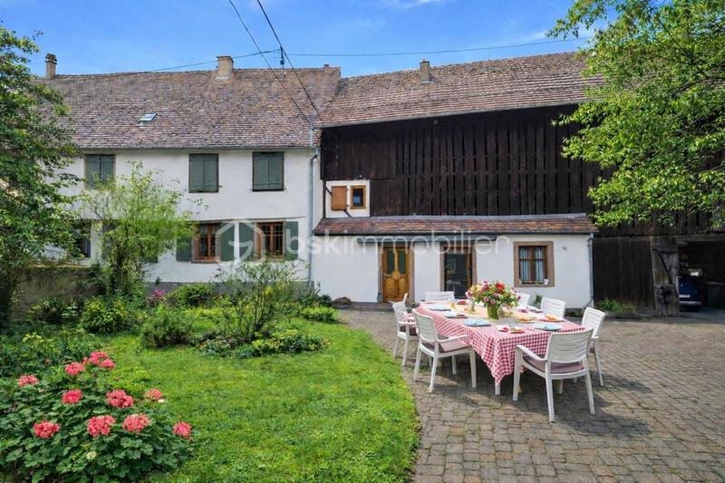 Immeuble - 240 m² - 7 pièces