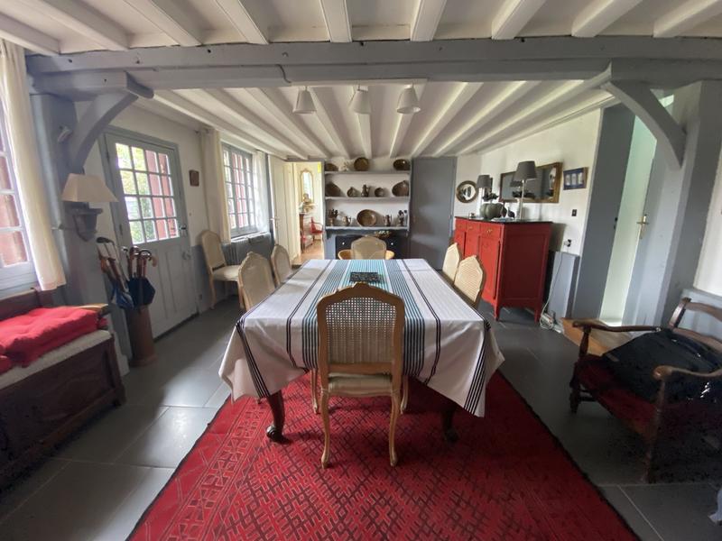 Maison - 242 m² - 10 pièces