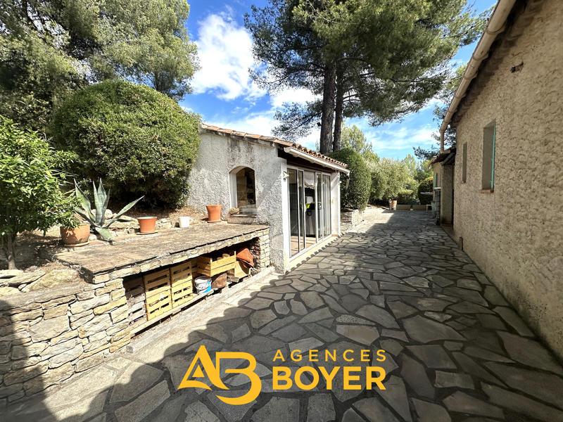 Maison - 104 m² - 4 pièces