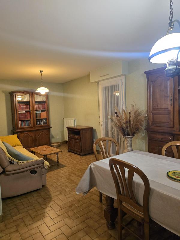 Maison - 84 m² - 6 pièces