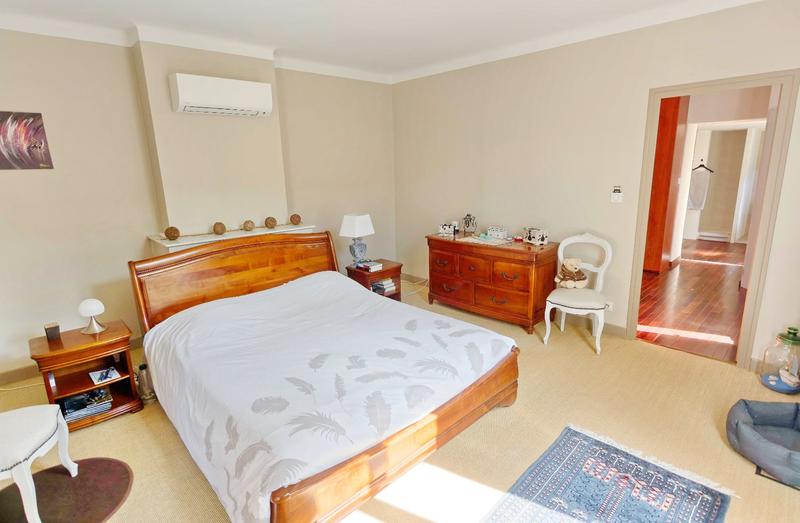 Maison bourgeoise - 213 m² - 7 pièces