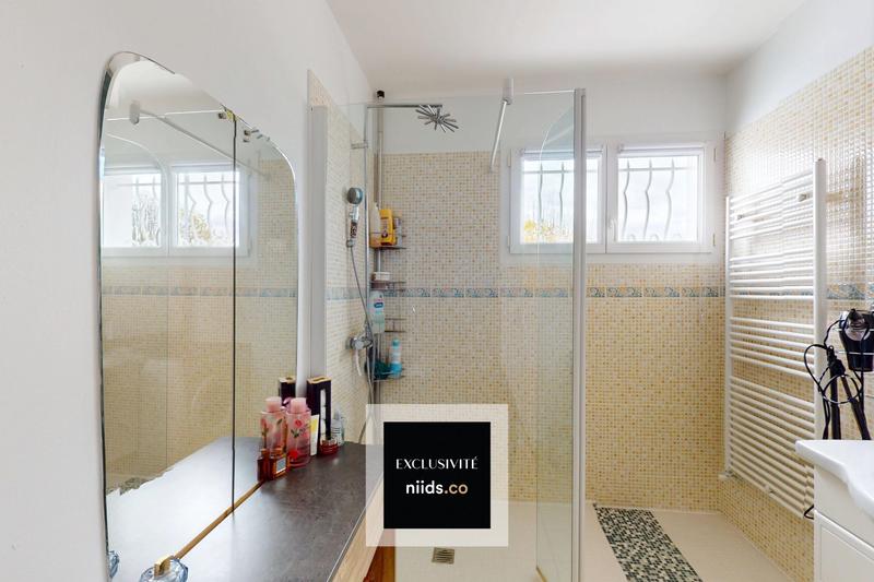 Maison - 143 m² - 7 pièces