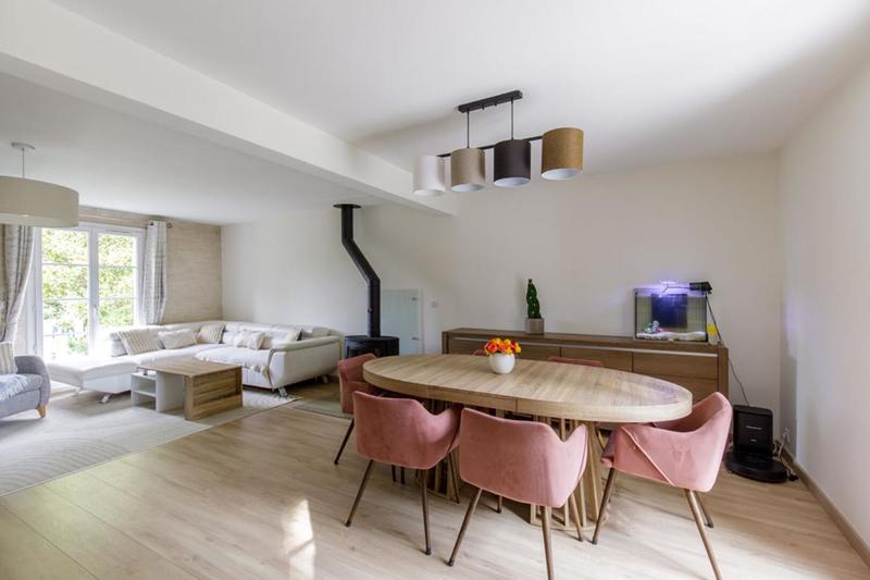 Maison - 130 m² - 7 pièces