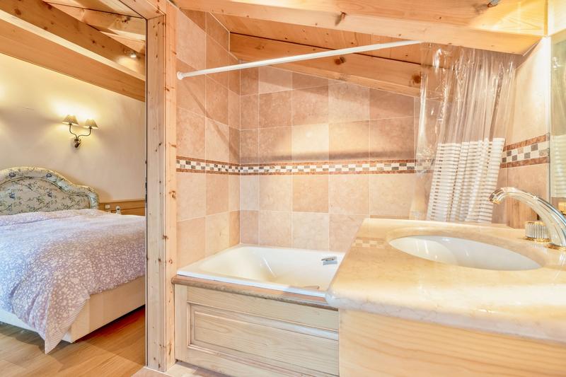 Châlet - 188 m² - 9 pièces