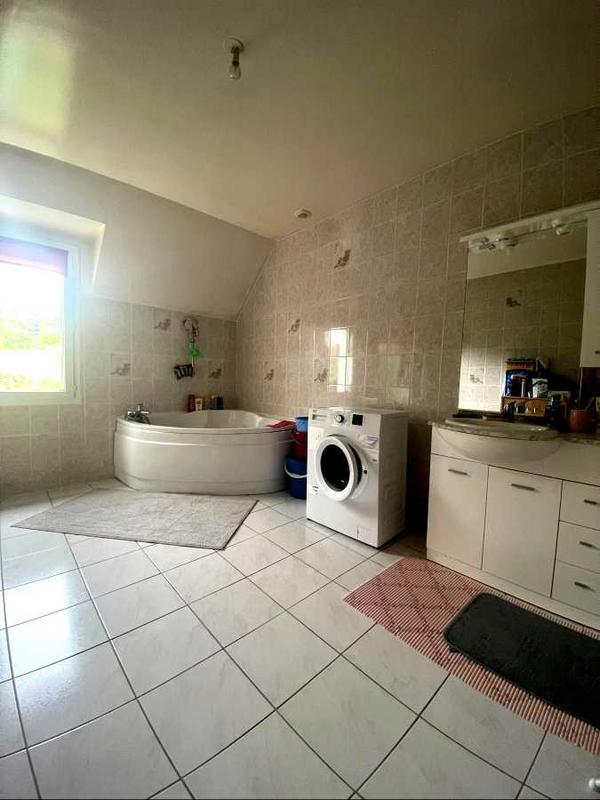 Maison - 380 m² - 12 pièces