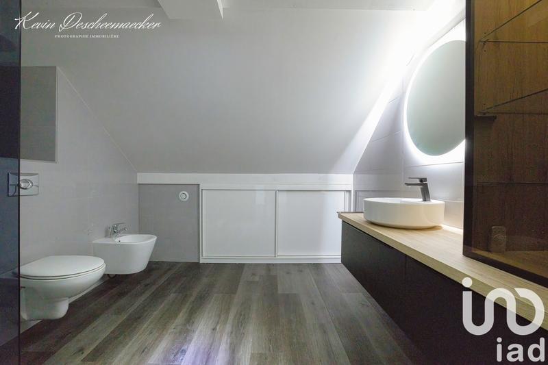 Maison - 208 m² - 8 pièces