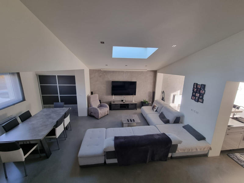 Maison - 169 m² - 6 pièces