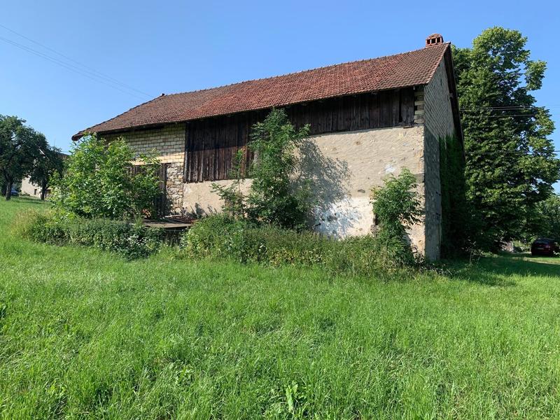 Maison - 260 m² - 10 pièces