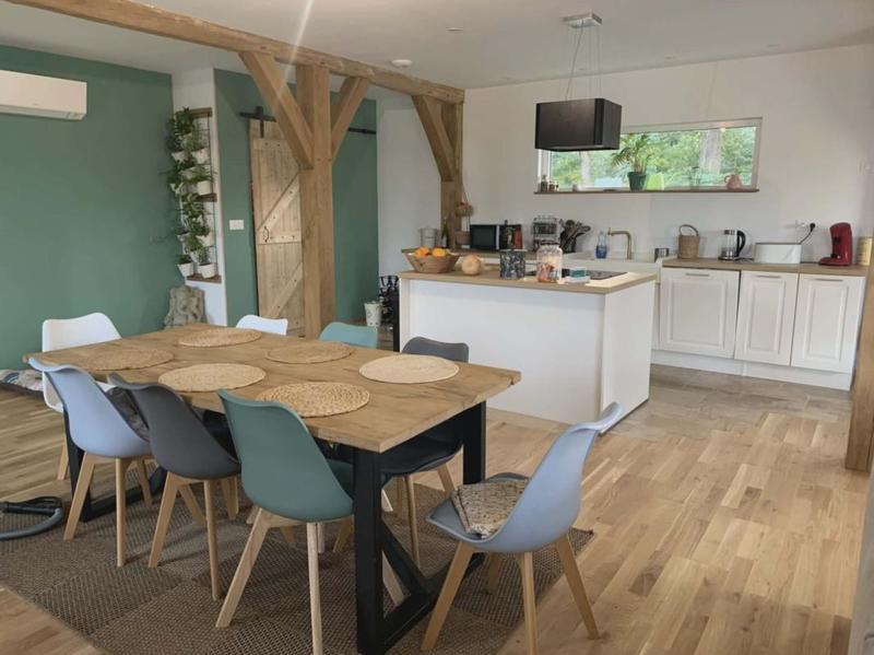 Maison - 265 m² - 9 pièces