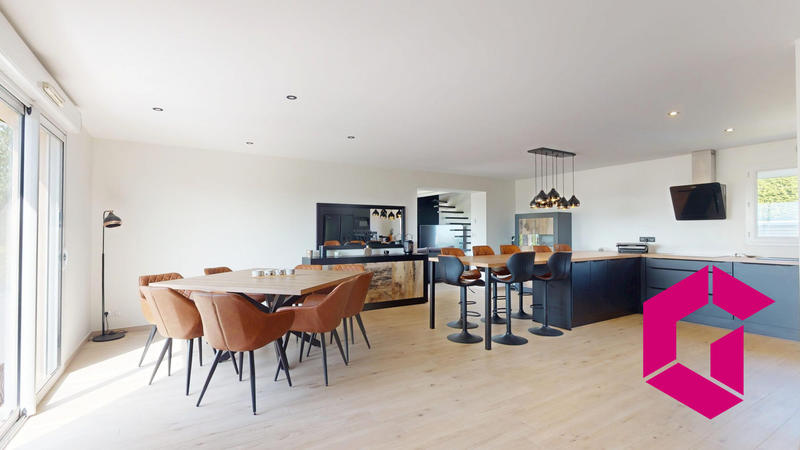 Maison contemporaine - 133 m² - 6 pièces