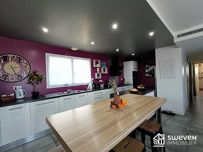 Maison - 188 m² - 7 pièces