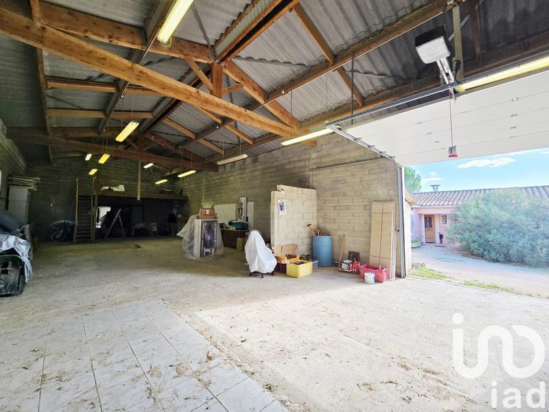 Maison - 228 m² - 9 pièces