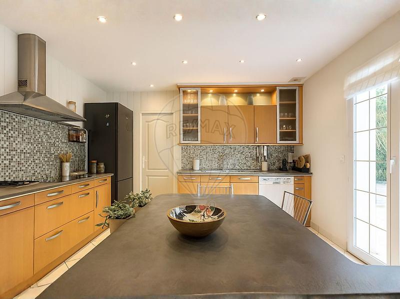 Maison - 134 m² - 6 pièces