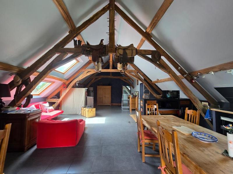 Maison - 220 m² - 5 pièces