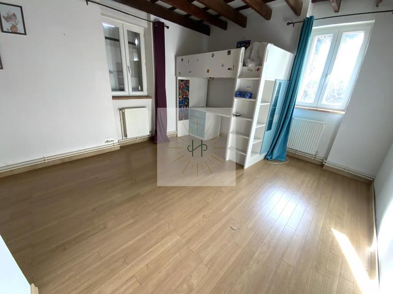 Maison - 178 m² - 7 pièces