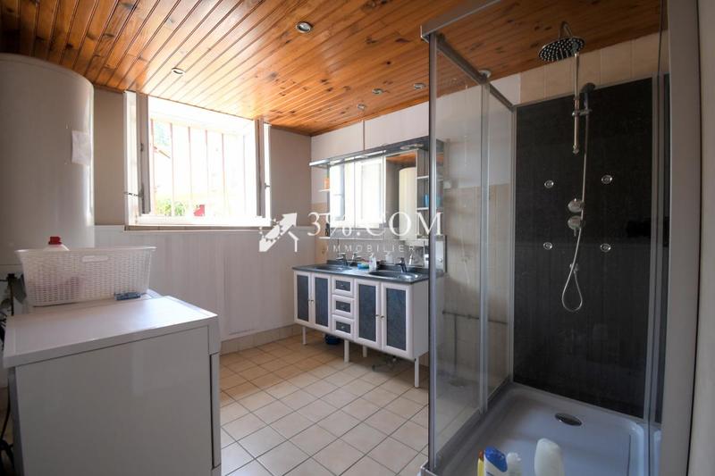 Maison de village - 80 m² - 4 pièces