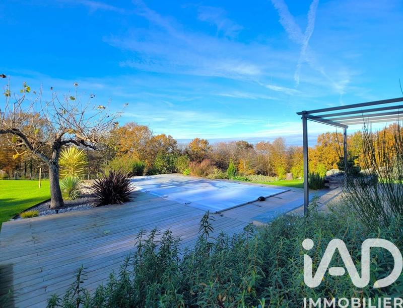 Maison - 141 m² - 7 pièces