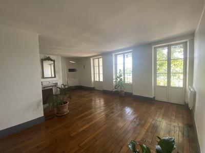 Appartement - 70 m² - 2 pièces