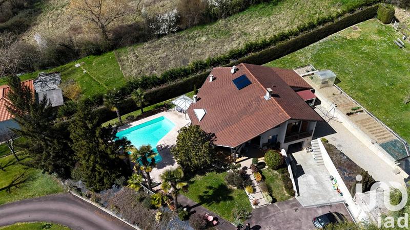 Maison - 163 m² - 7 pièces