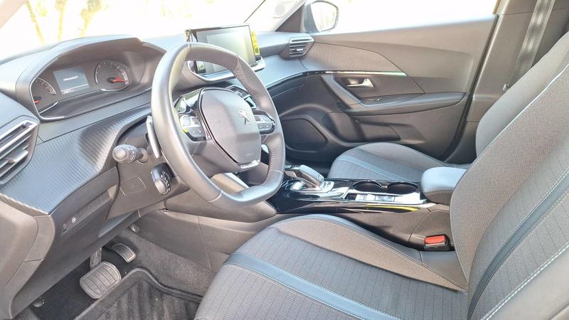 Peugeot 2008 II 1.5 BlueHDi 130 Eat8 Allure - Automatique