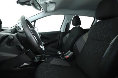 Peugeot 2008 1.5 Blue-HDi Signature 100 ch