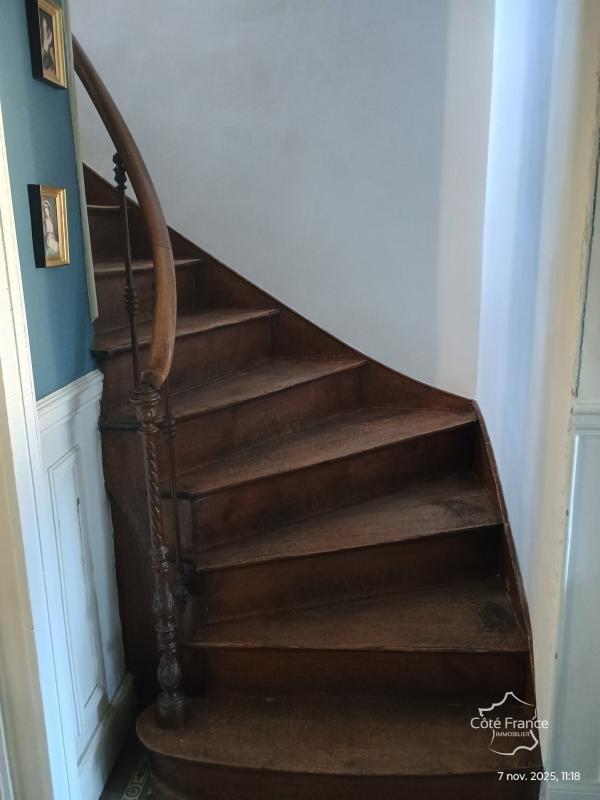 Maison de ville - 211 m² - 8 pièces