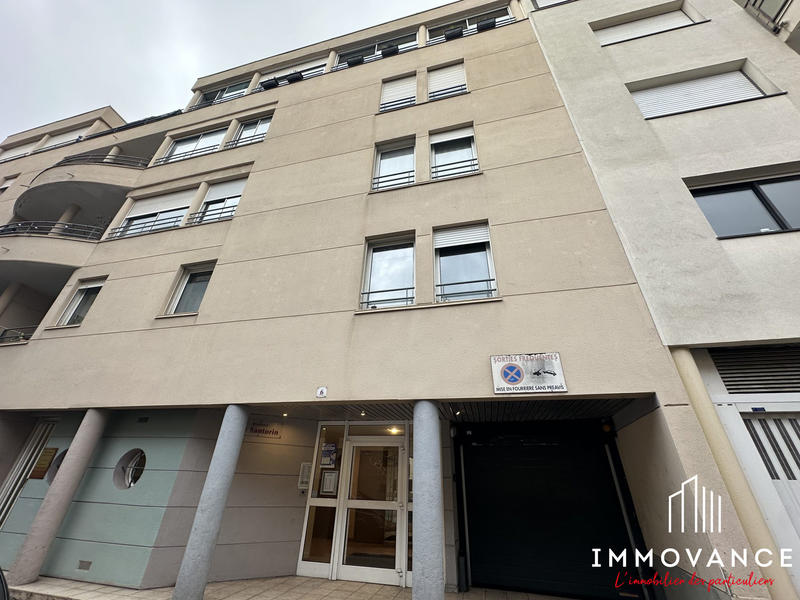 Appartement - 81 m² - 3 pièces