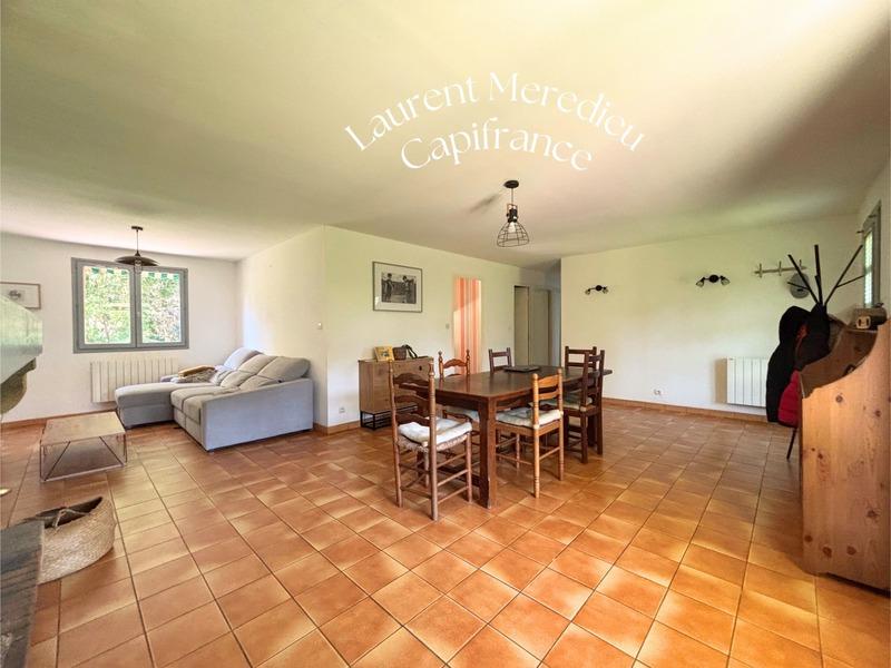 Maison - 123 m² - 7 pièces