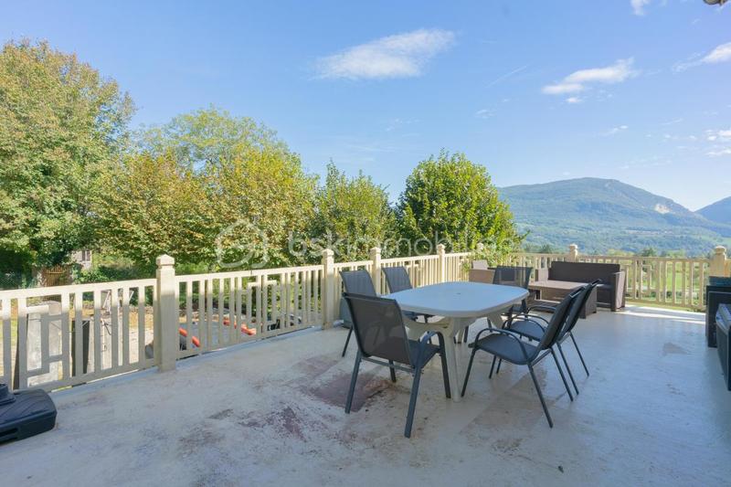 Maison traditionnelle - 100 m² - 4 pièces