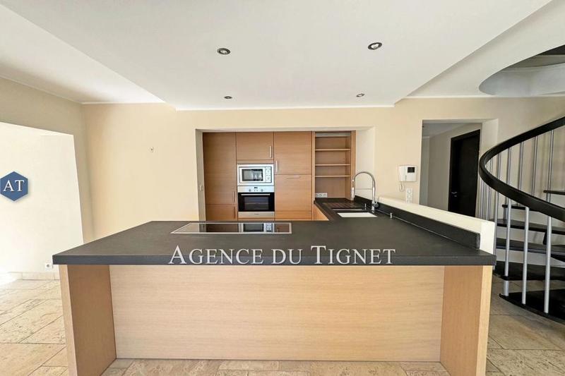 Duplex - 157 m² - 5 pièces