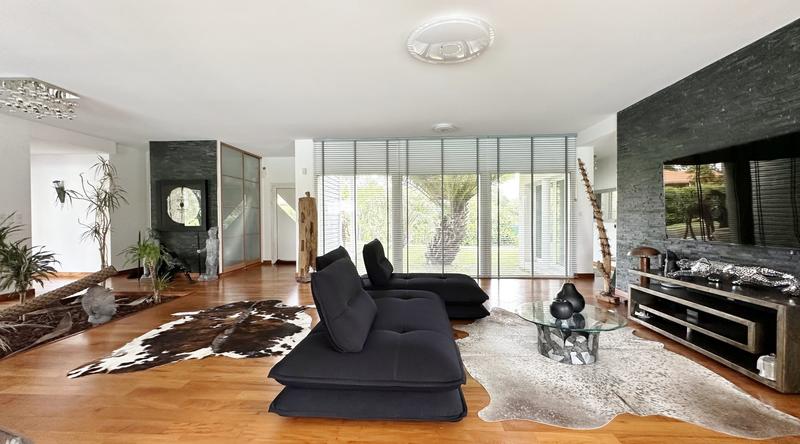 Maison d'architecte - 266 m² - 7 pièces